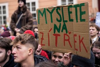 Odbory agentury pro začleňování zahájily jednodenní stávku za veřejnou službu - Seznam Zprávy